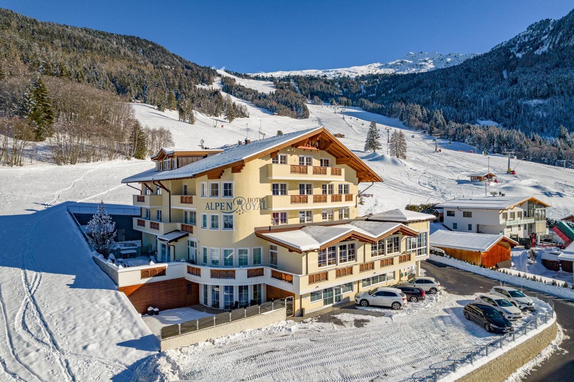 Hotel Alpen-Royal Jerzens Exteriér fotografie